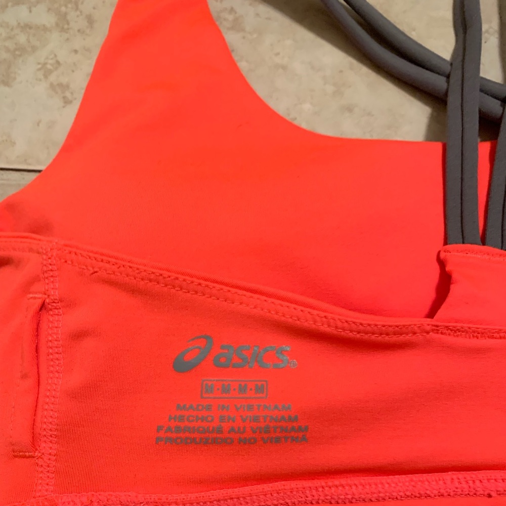 ASICS Workout Set! - Picture 3 of 6